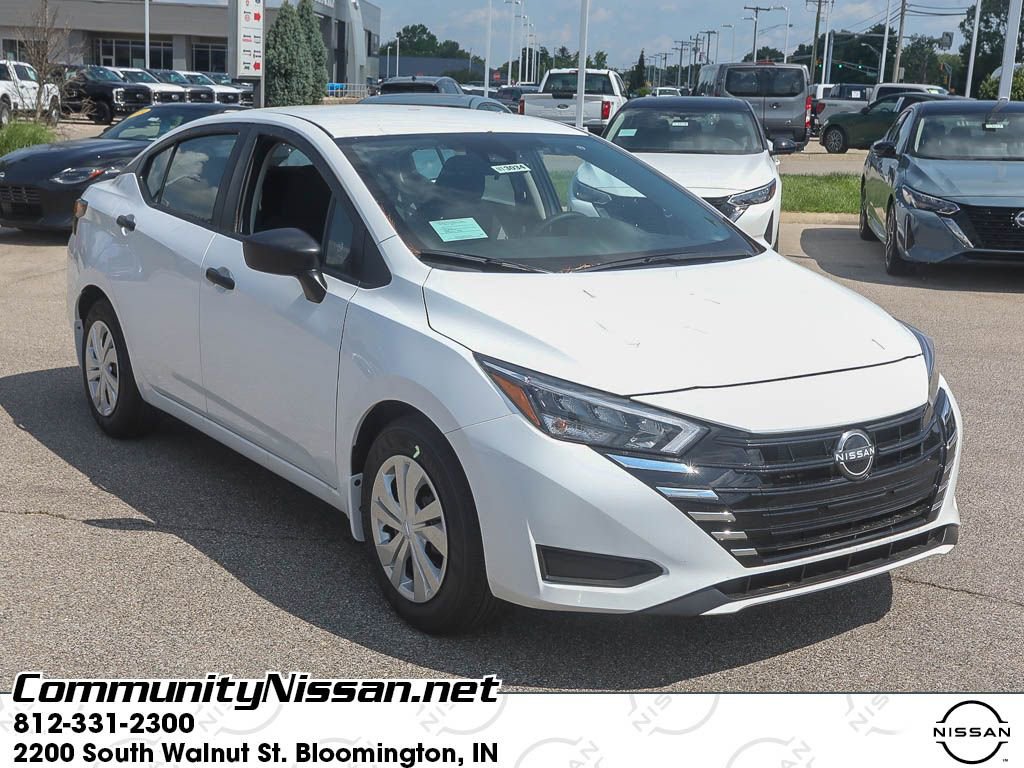 New 2025 Nissan Versa S w/ Trunk Package