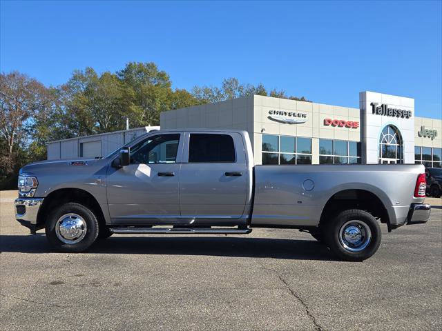 Certified 2024 RAM 3500 Tradesman w/ Chrome Appearance Group AWD/4WD image 11