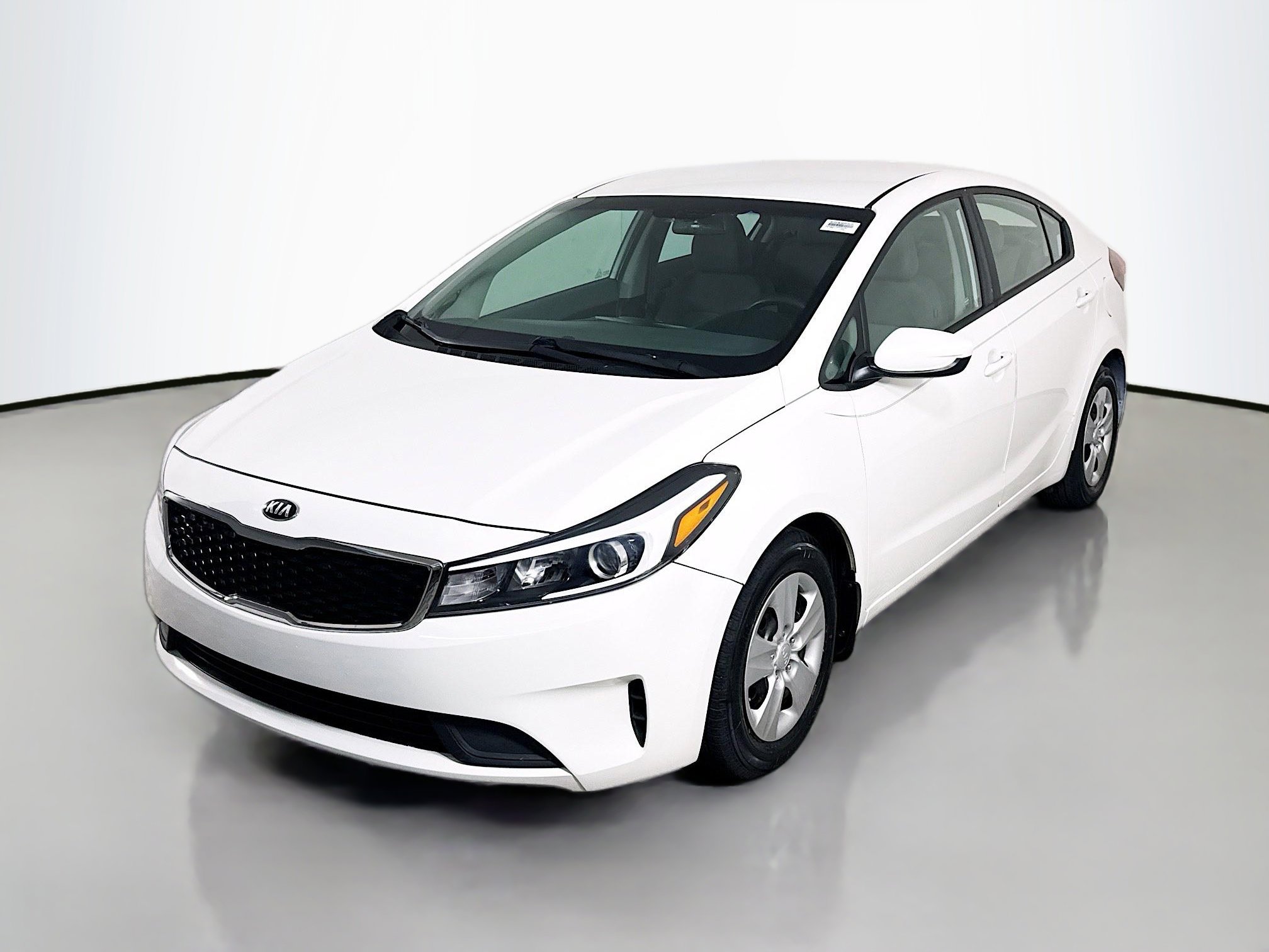 Used 2017 Kia Forte LX image 4