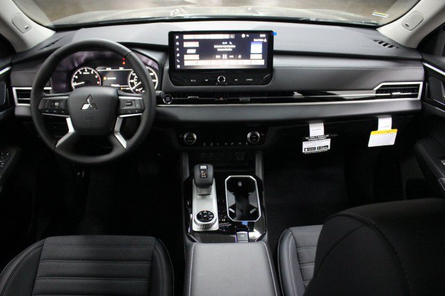 New 2026 Mitsubishi Outlander SE FWD image 20