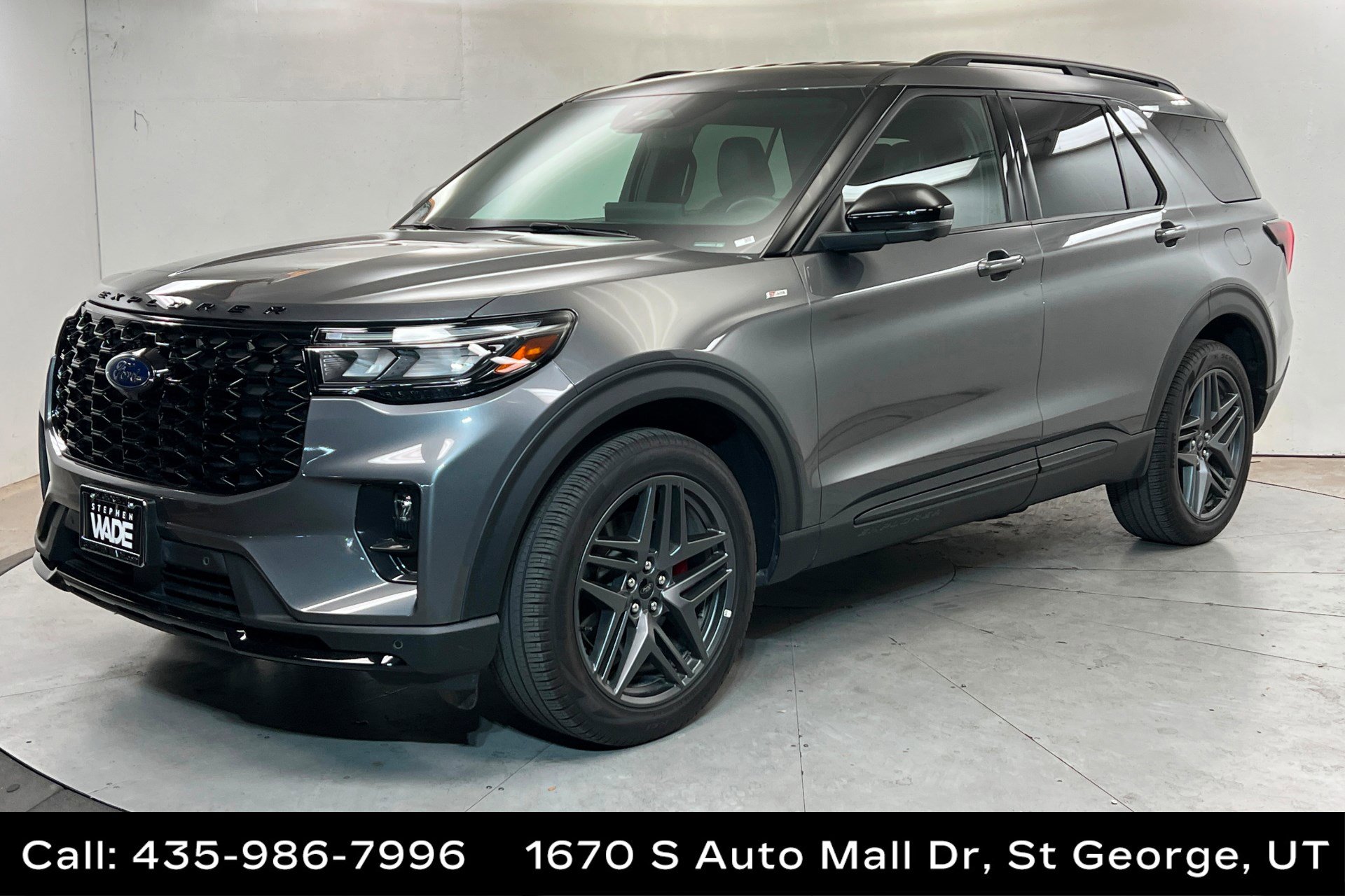 Used 2025 Ford Explorer ST-Line w/ ST-Line Street Pack AWD/4WD image 1