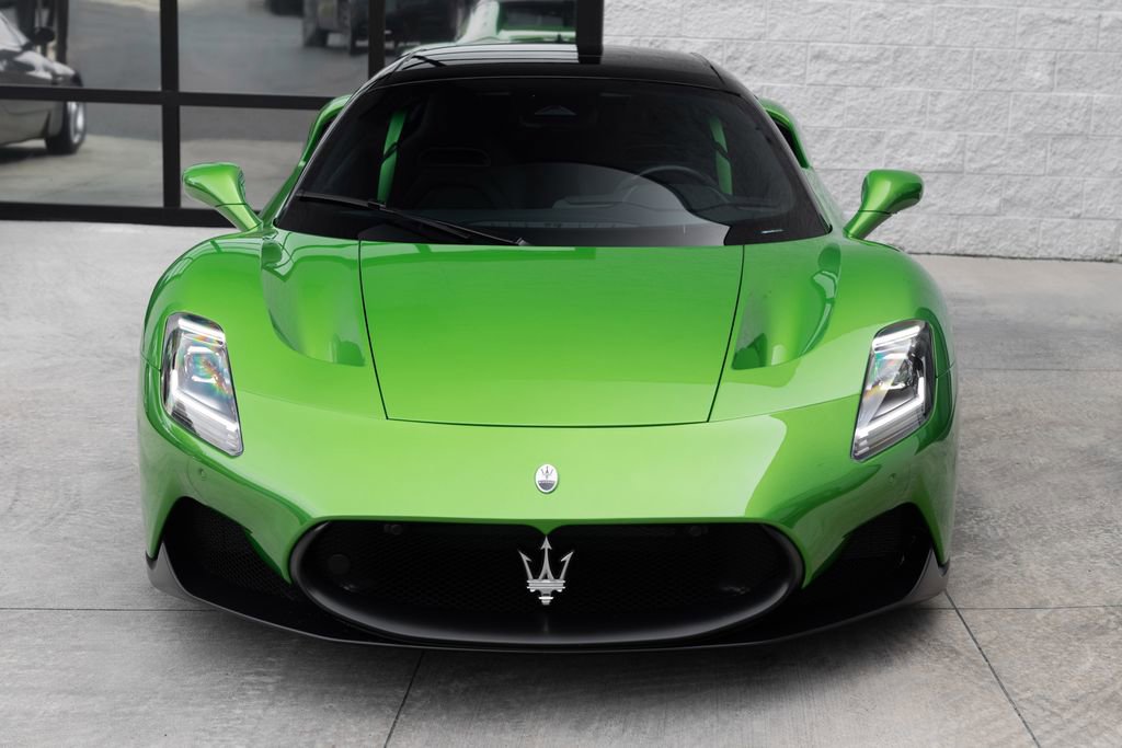 Used 2023 Maserati MC20 Spyder RWD image 2