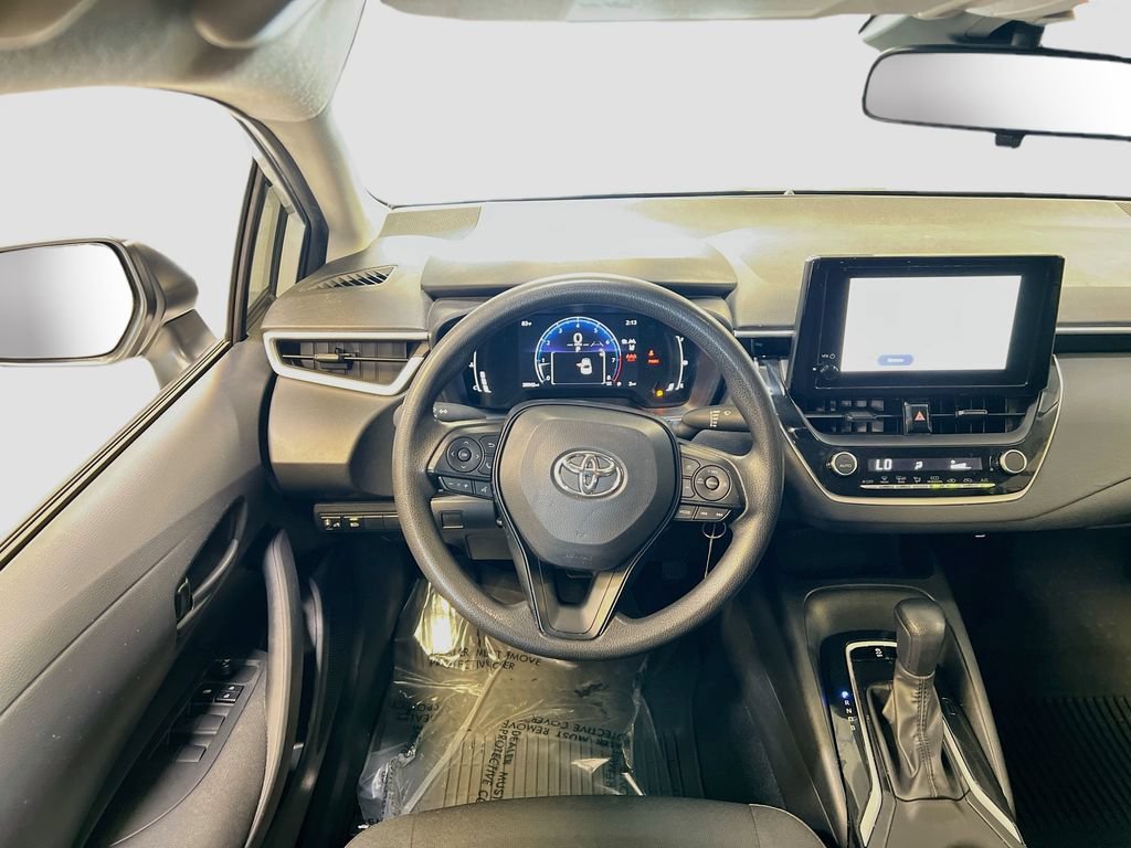Used 2026 Toyota Corolla LE FWD image 20