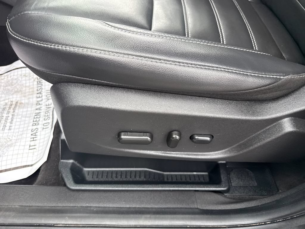 Used 2018 Ford Escape SEL FWD image 28