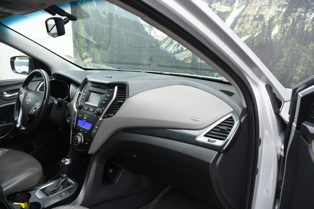 Used 2014 Hyundai Santa Fe Sport 2.0T AWD/4WD image 24