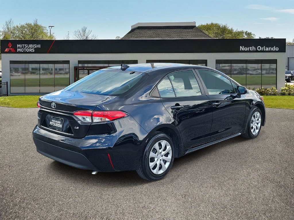 Used 2024 Toyota Corolla LE FWD image 3