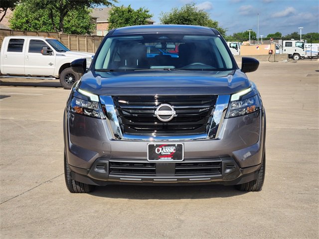 Used 2025 Nissan Pathfinder S FWD image 9