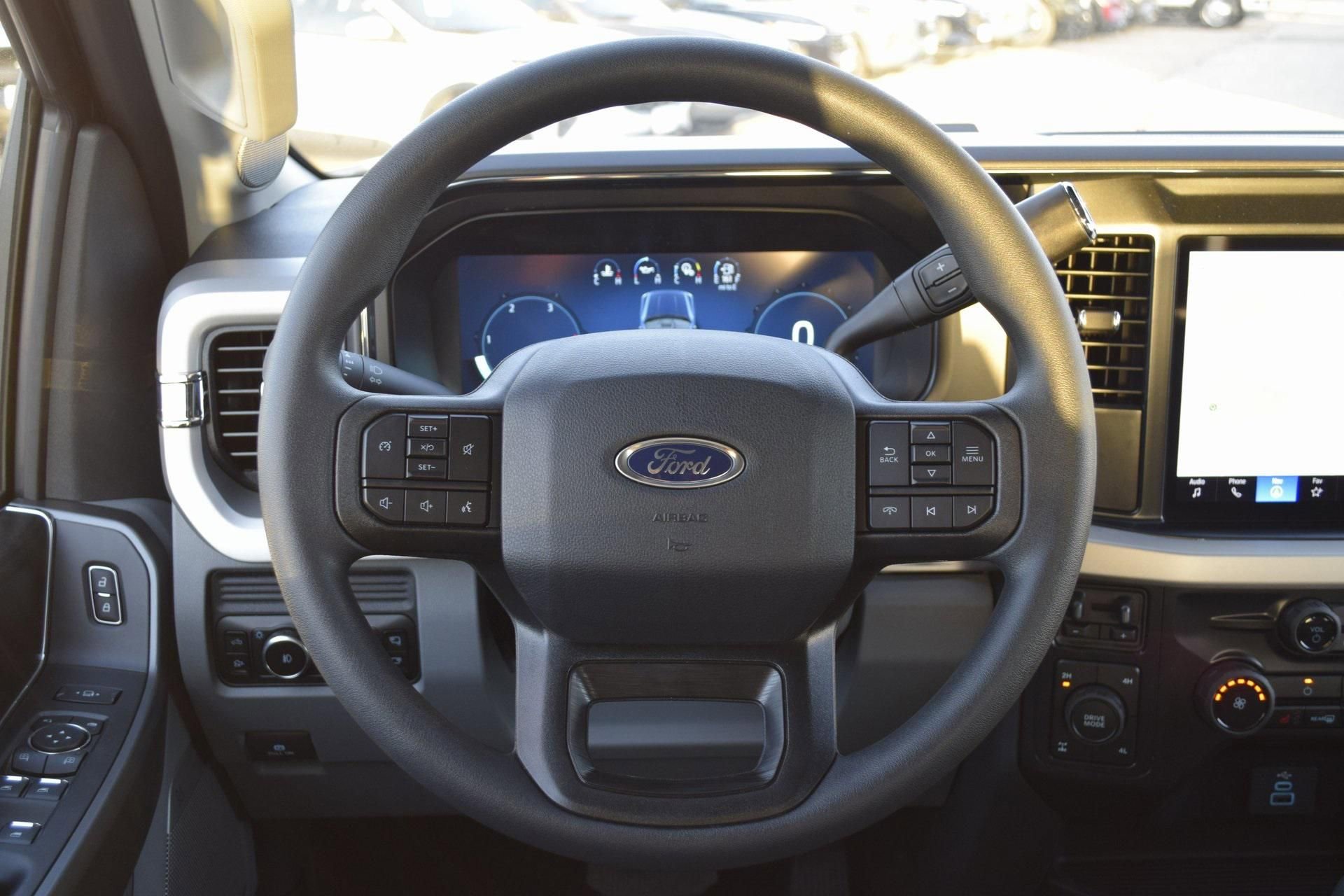 New 2026 Ford F250 XLT w/ XLT Premium Package image 8