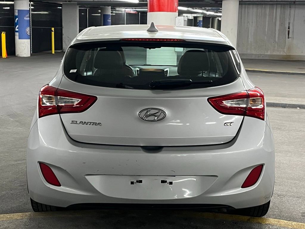 Used 2015 Hyundai Elantra GT w/ Option Group 02 FWD image 27