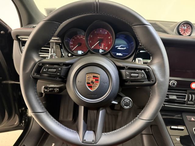Certified 2026 Porsche Macan Turbo AWD/4WD image 19
