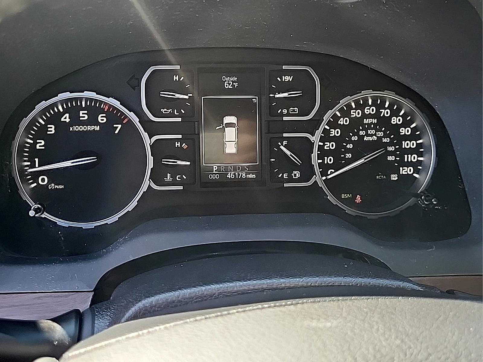 Used 2021 Toyota Tundra Limited w/ Limited Premium Package AWD/4WD image 20