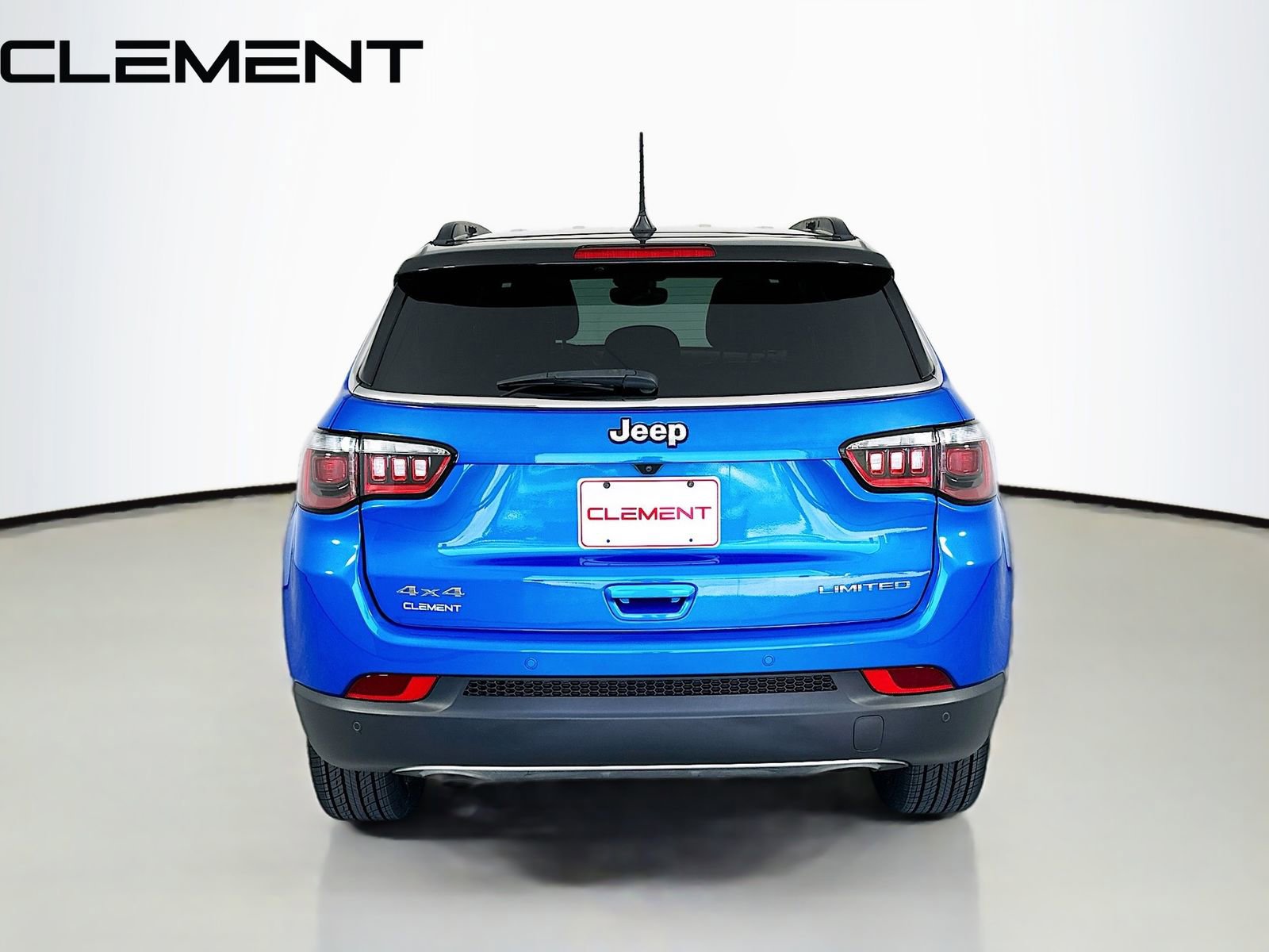 Used 2023 Jeep Compass Limited image 8