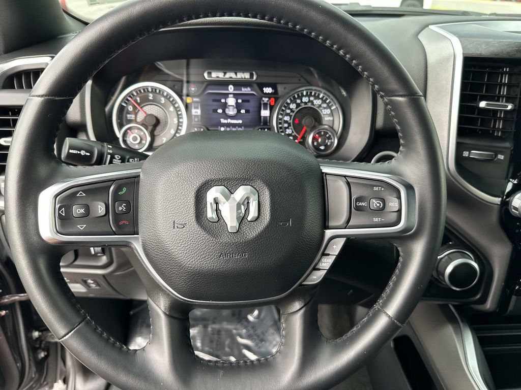 Used 2024 RAM 1500 Big Horn AWD/4WD image 18