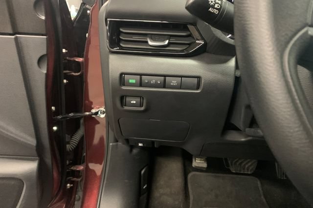 Used 2024 Nissan Sentra SV FWD image 29