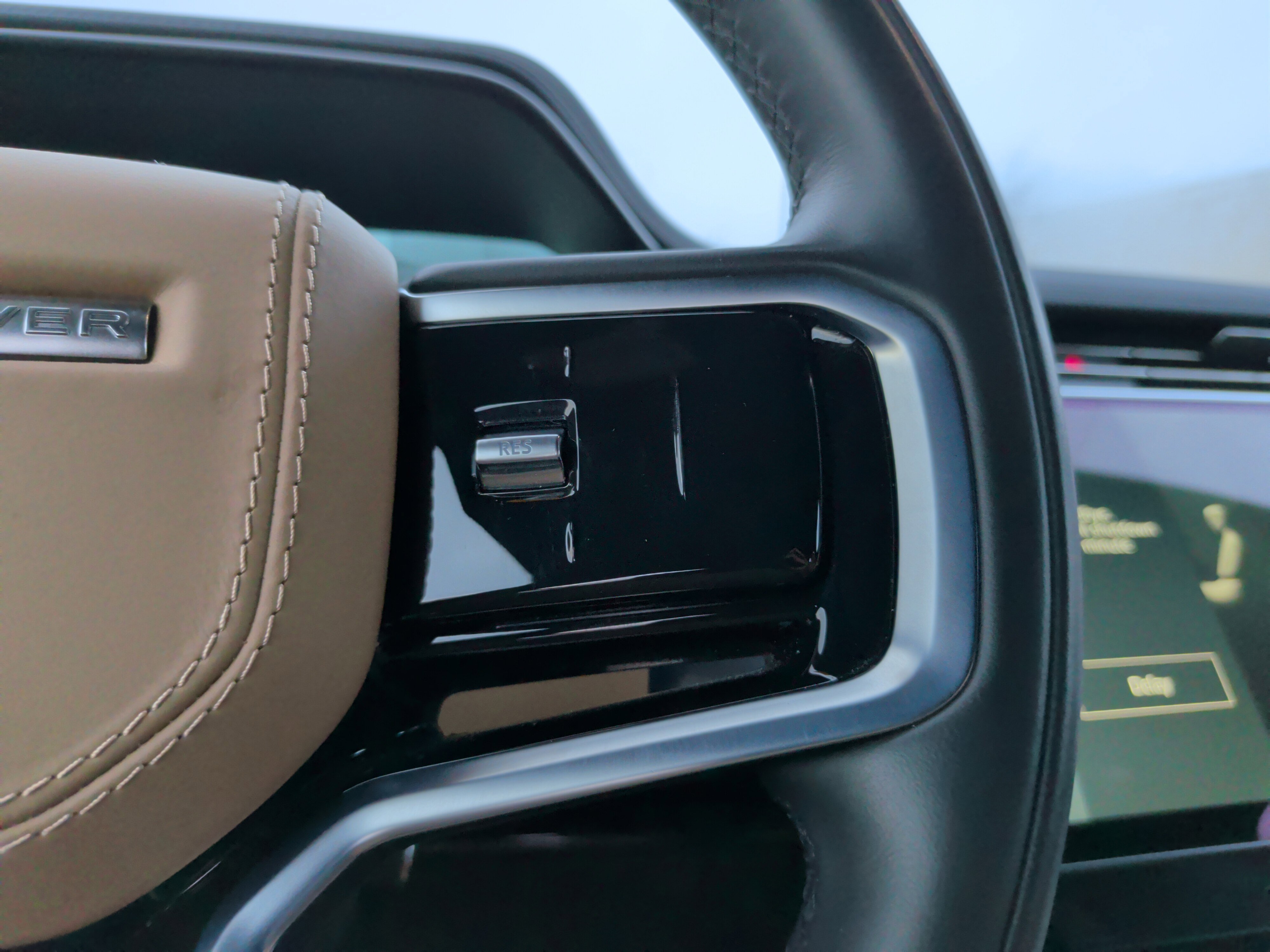Used 2023 Land Rover Range Rover Sport SE image 20