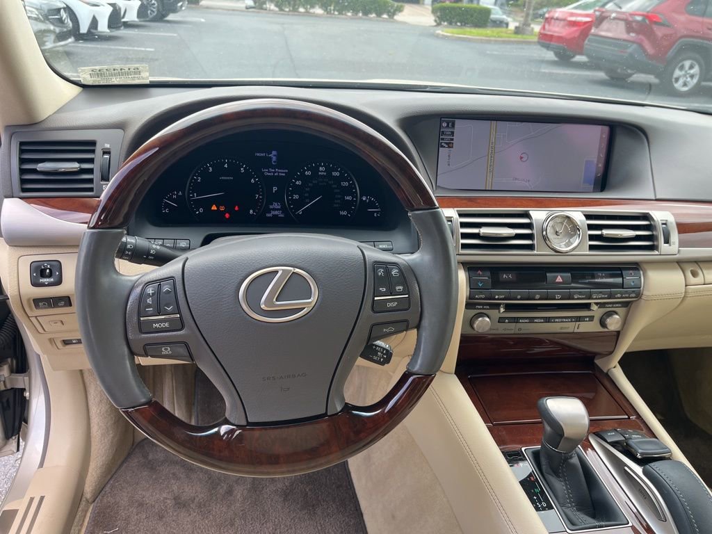 Used 2017 Lexus LS 460 image 21