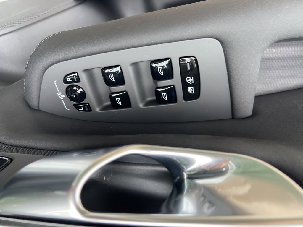 New 2026 Volvo XC90 B6 Plus w/ Protection Package Premier image 12