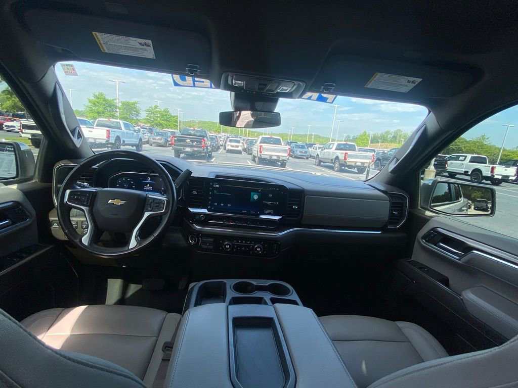 Used 2024 Chevrolet Silverado 1500 LT w/ Z71 Off-Road Package image 26