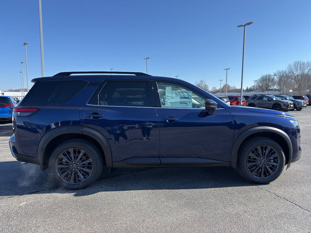 New 2026 Nissan Pathfinder SL AWD/4WD image 4