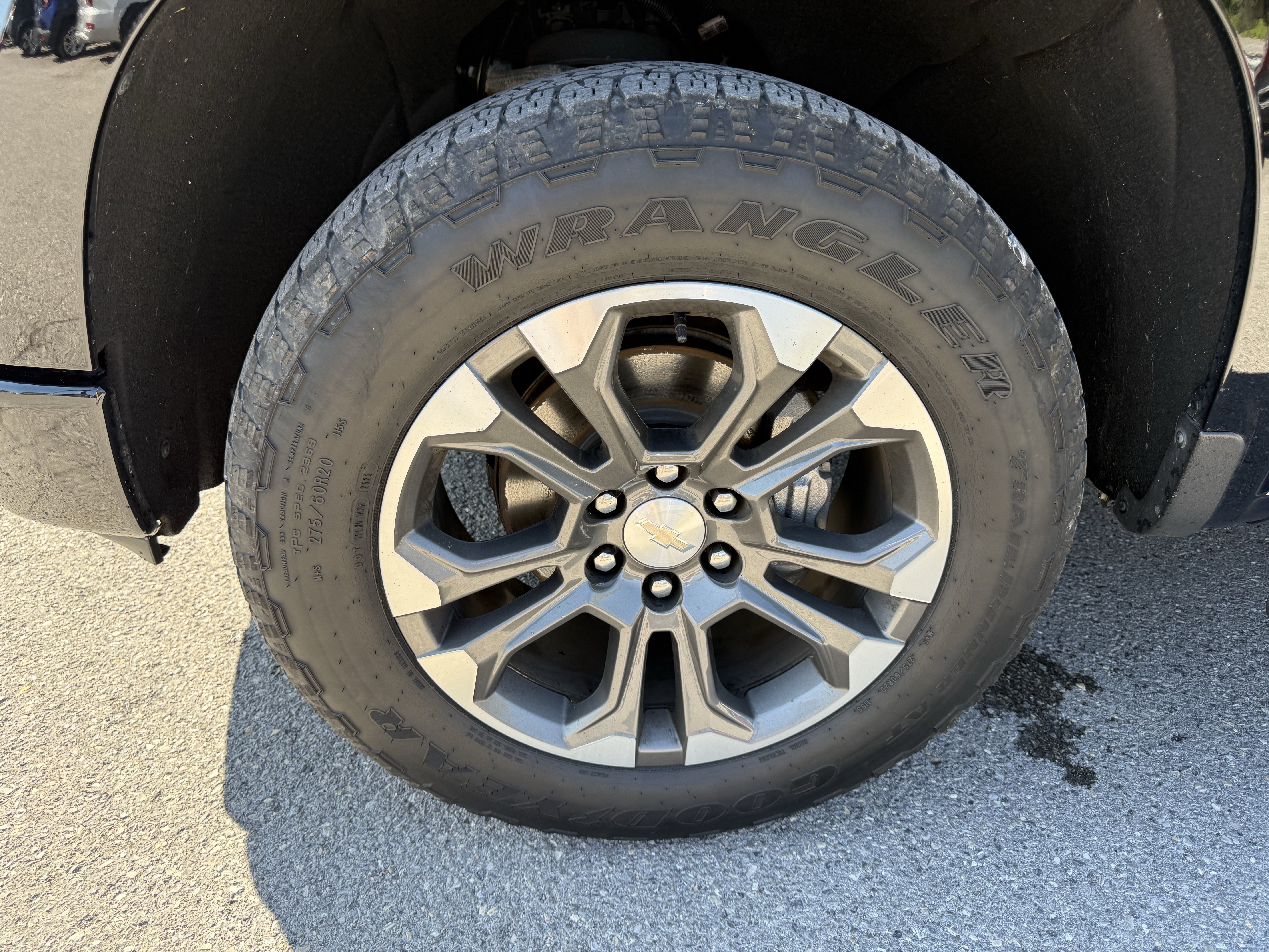 Used 2023 Chevrolet Silverado 1500 High Country AWD/4WD image 9