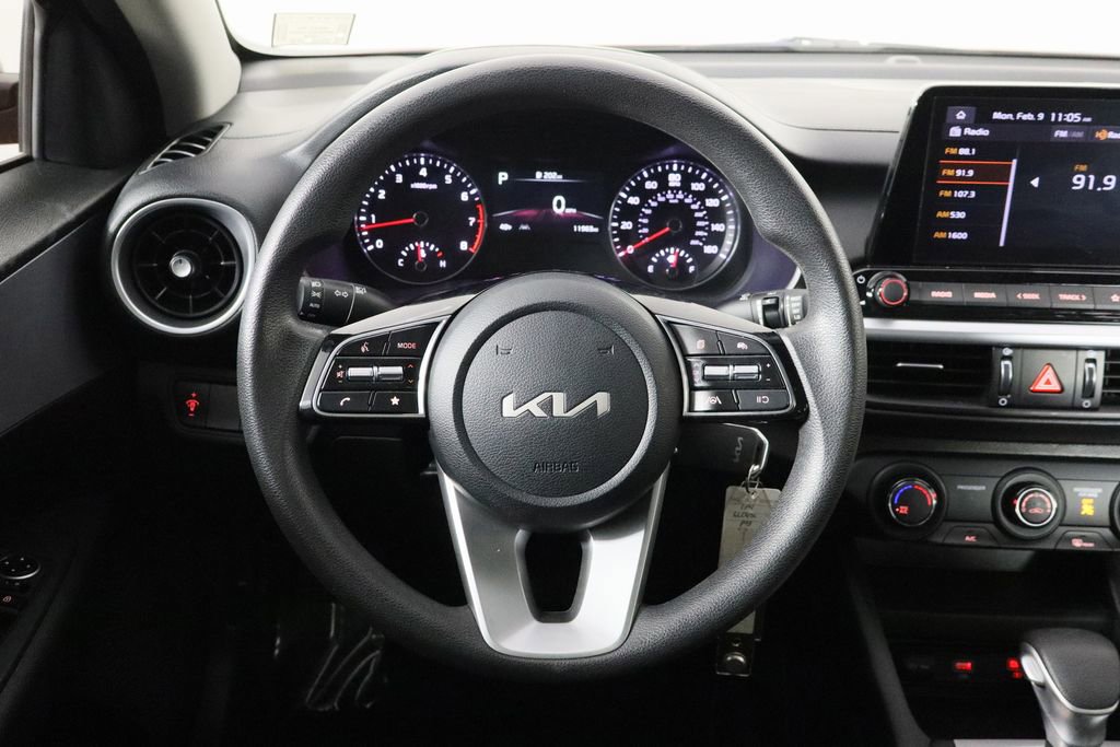 Used 2024 Kia Forte LXS image 7