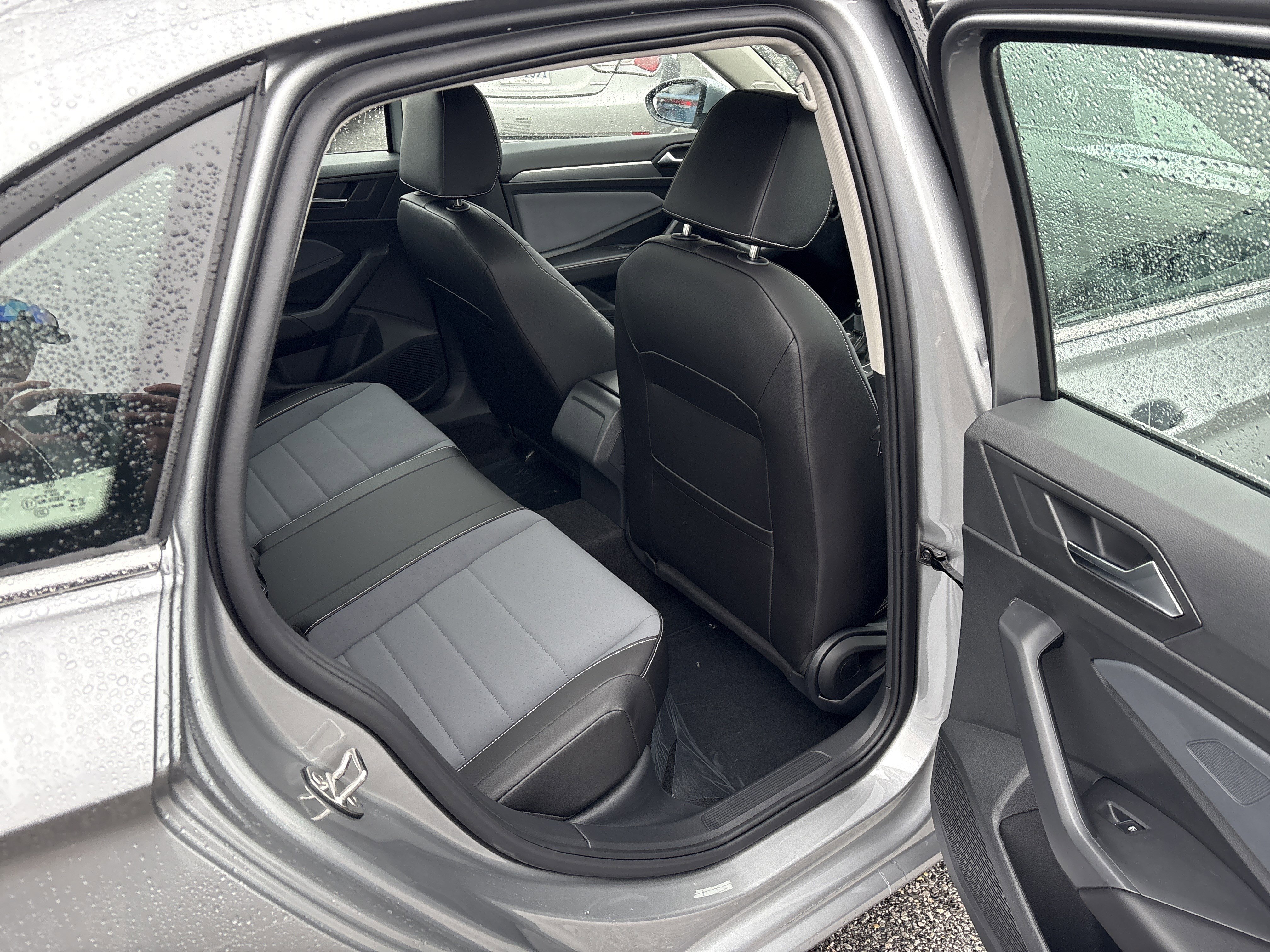 New 2026 Volkswagen Jetta SE image 16