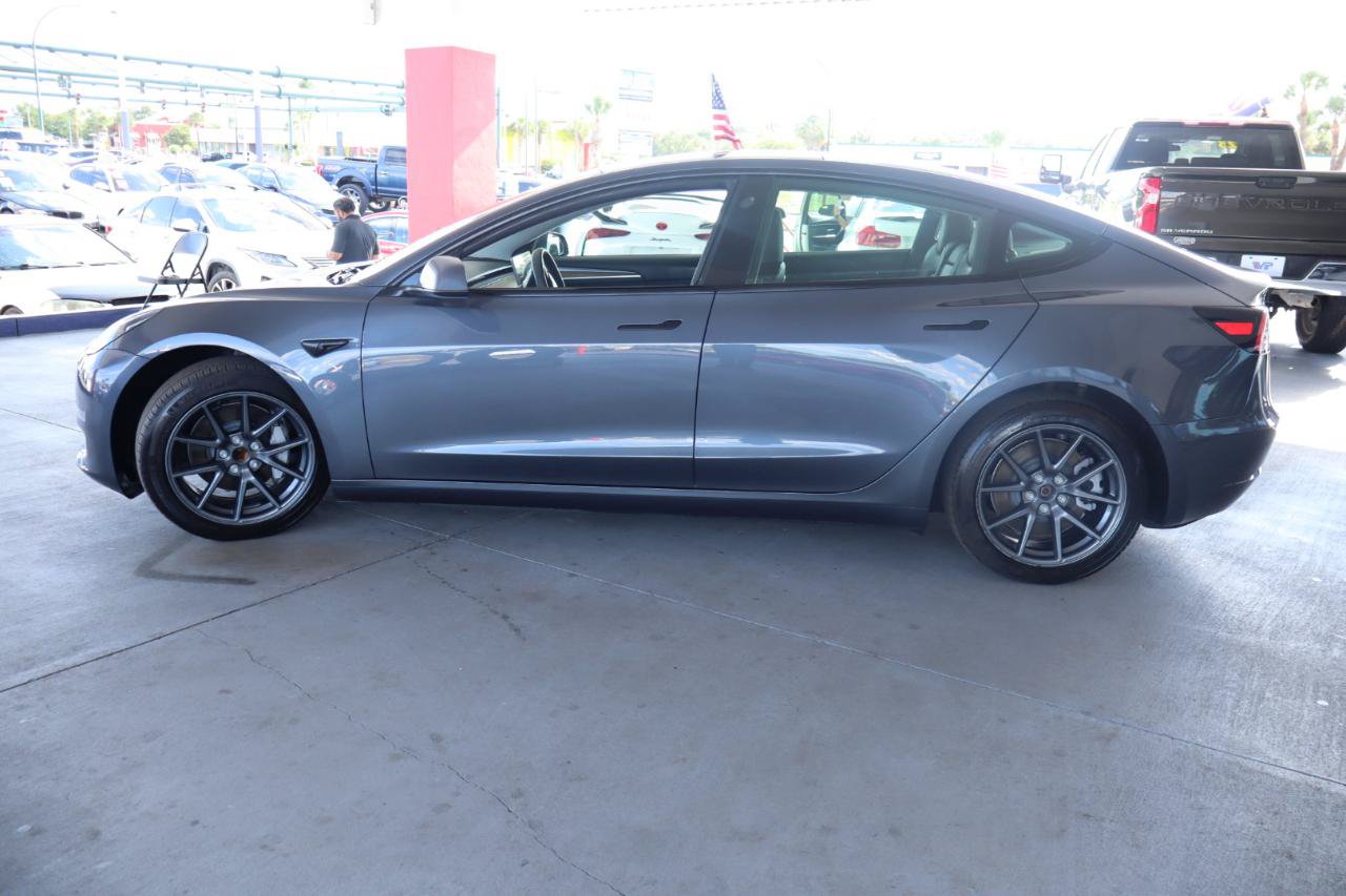 Used 2023 Tesla Model 3 Standard Range RWD image 10