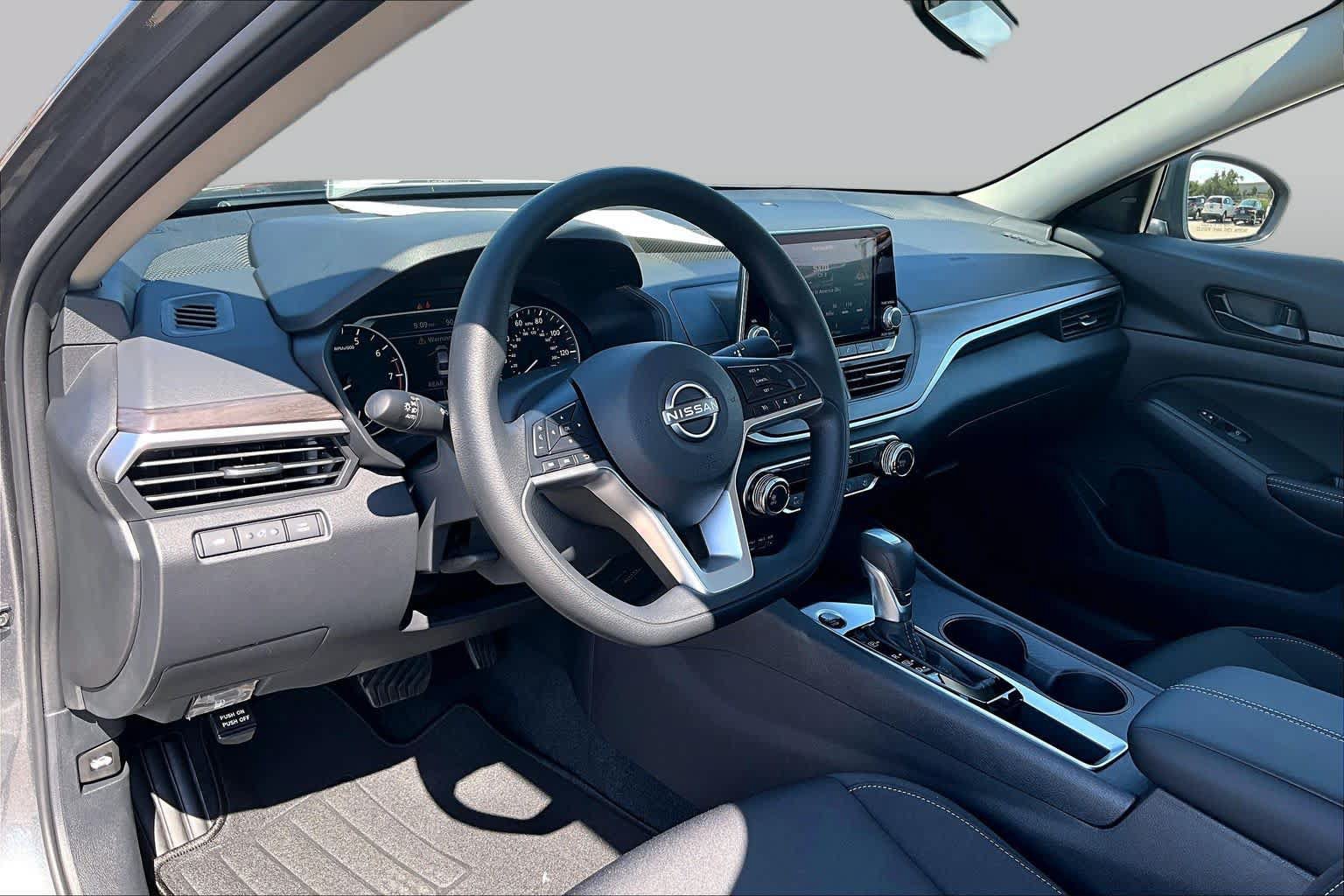 New 2026 Nissan Altima 2.5 SV FWD image 8