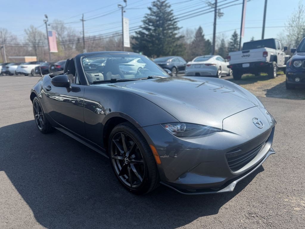 Used 2016 MAZDA MX-5 Miata Club image 5