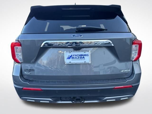 Used 2023 Ford Explorer XLT w/ Equipment Group 202A image 4