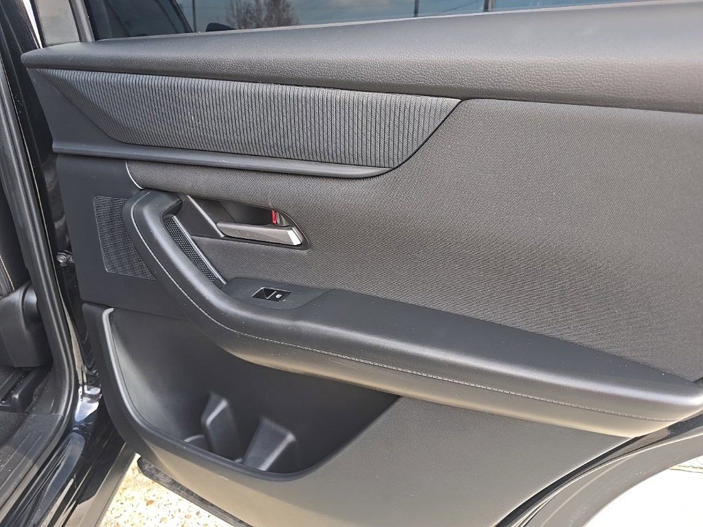 Used 2025 MAZDA CX-90 3.3 Turbo w/ Select Package image 32