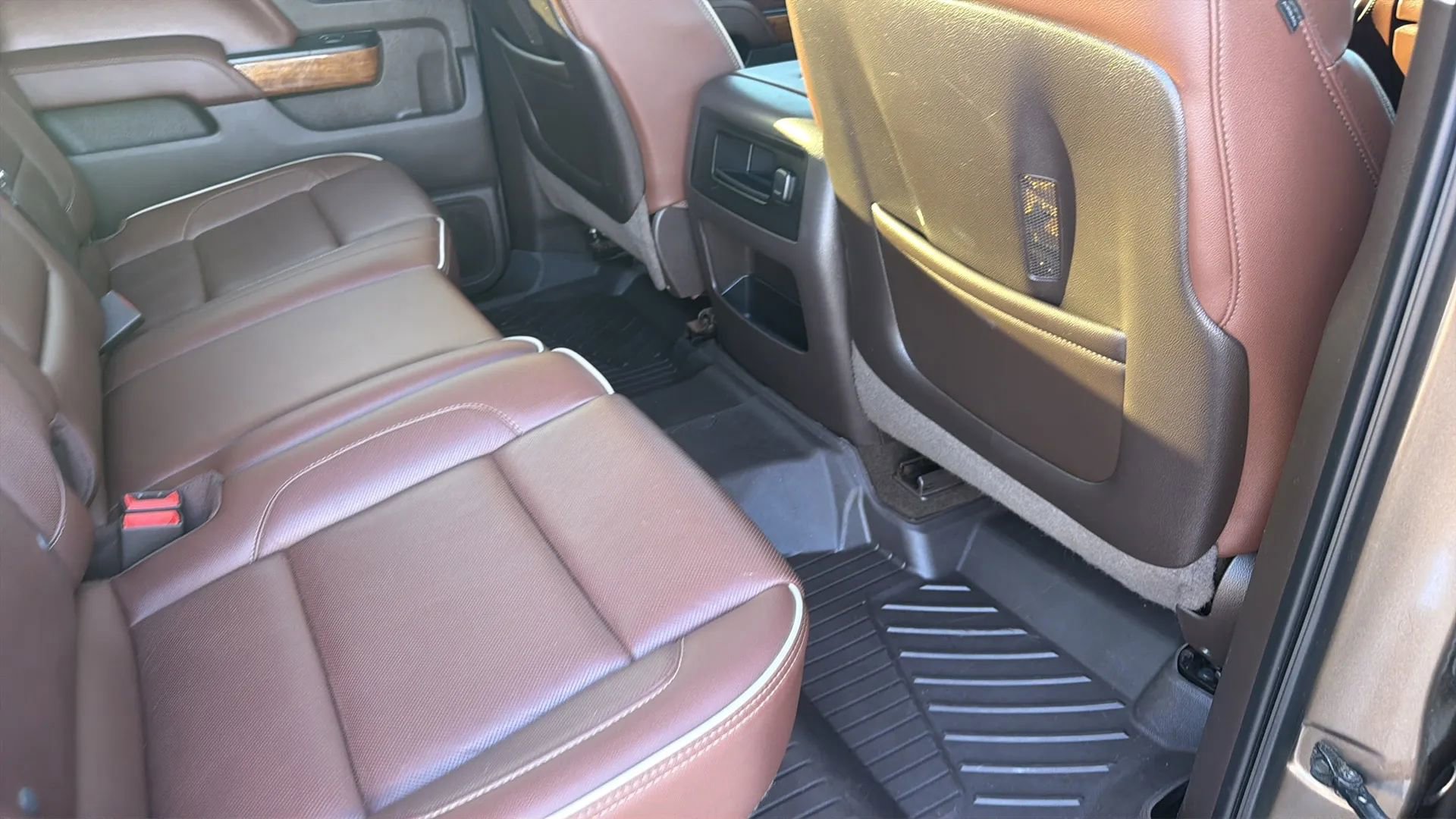 Used 2015 Chevrolet Silverado 2500 High Country w/ Duramax Plus Package AWD/4WD image 66