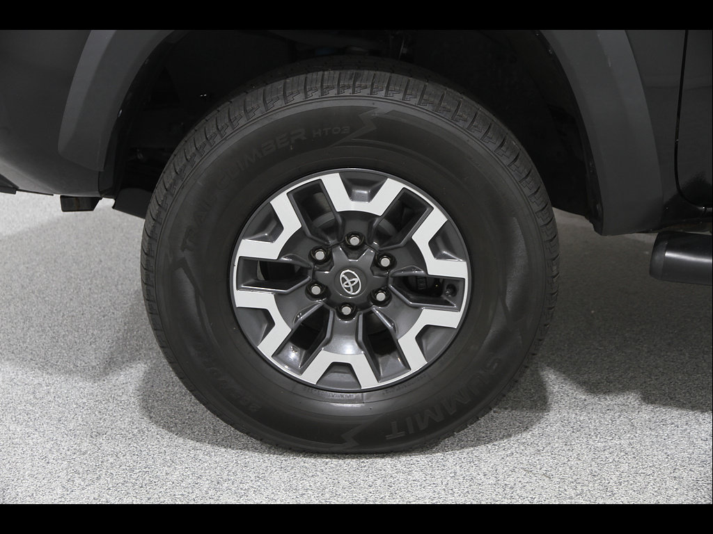 Used 2023 Toyota Tacoma TRD Off-Road AWD/4WD image 19