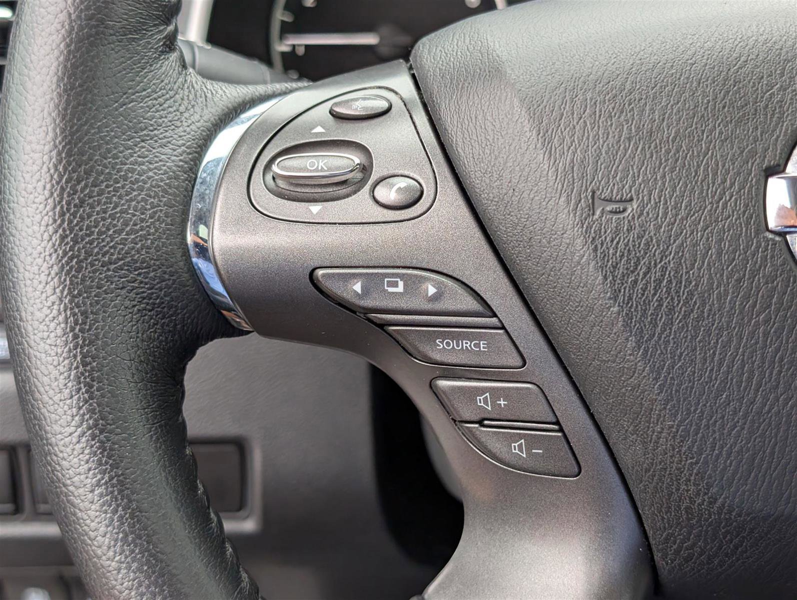 Used 2022 Nissan Murano SL w/ SL Moonroof Package image 24