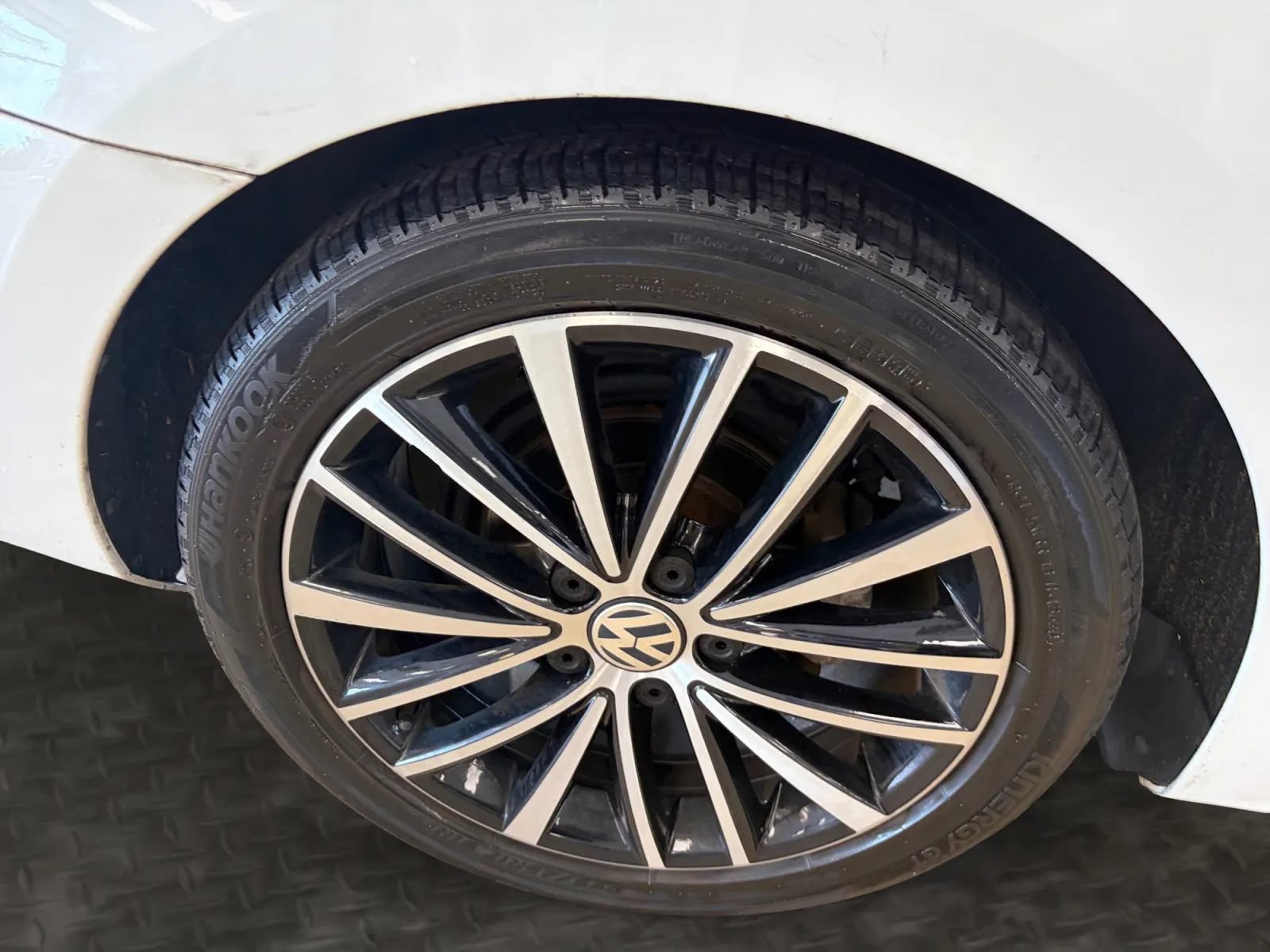 Used 2017 Volkswagen Jetta Sport FWD image 39