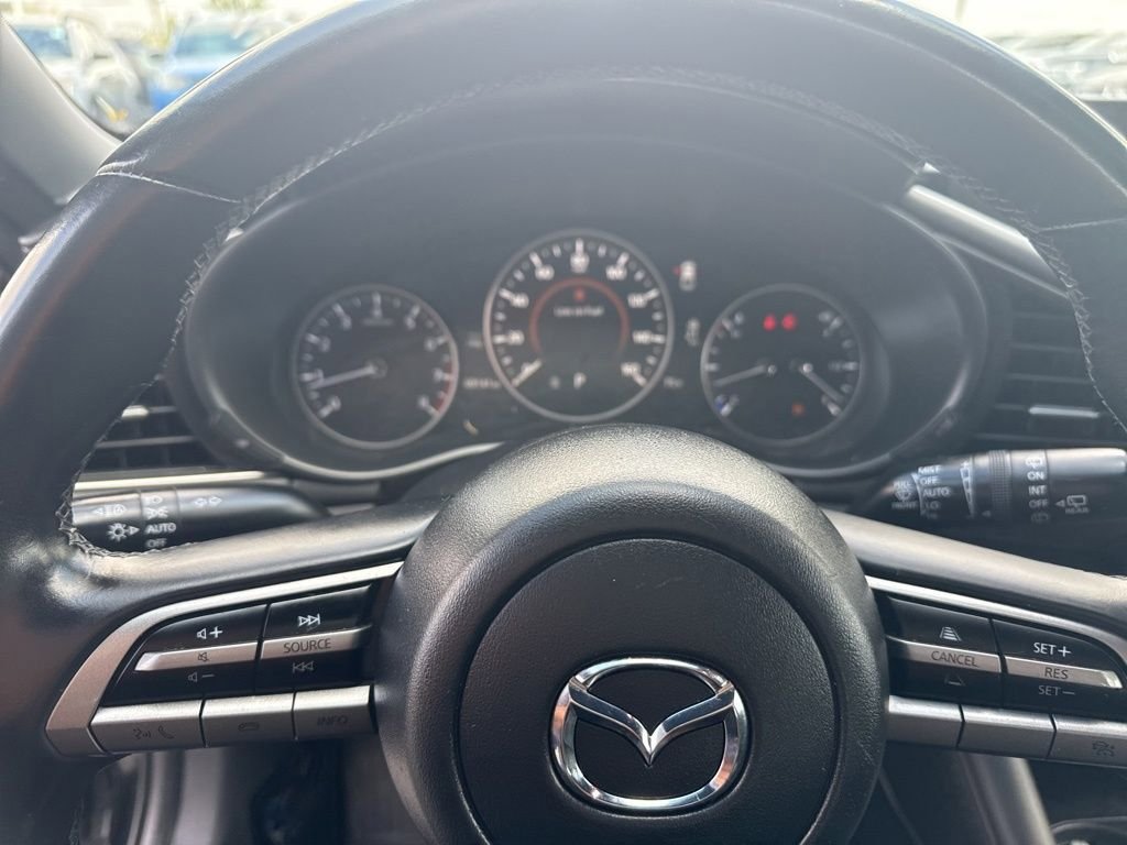 Used 2020 MAZDA MAZDA3 Hatchback FWD image 14