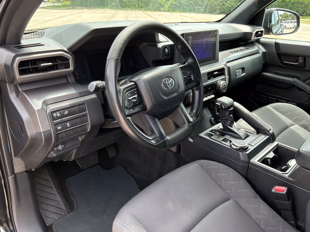 Used 2024 Toyota Tacoma SR5 AWD/4WD image 11