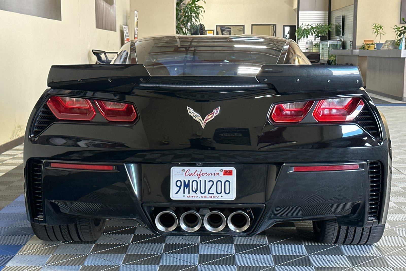 Used 2018 Chevrolet Corvette Grand Sport RWD image 5
