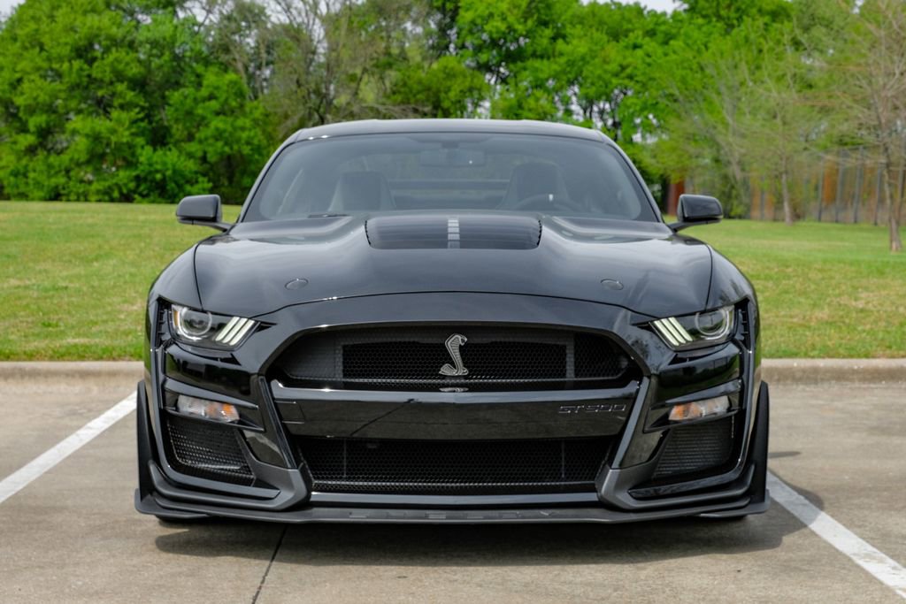 Used 2020 Ford Mustang Shelby GT500 w/ Carbon Fiber Track Pack RWD image 10