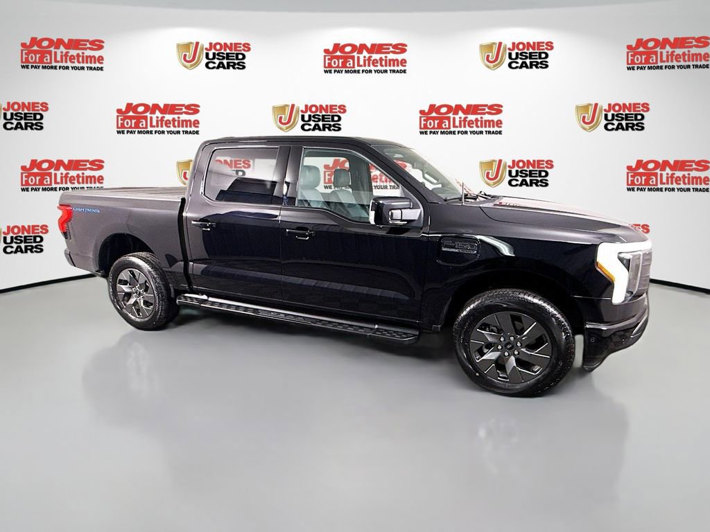 Used 2023 Ford F150 Lightning Lariat AWD/4WD image 18