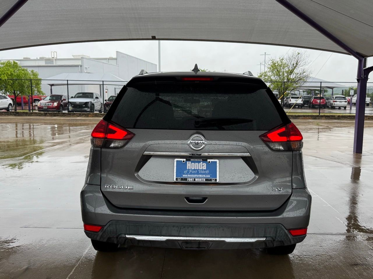 Used 2018 Nissan Rogue SV FWD image 4