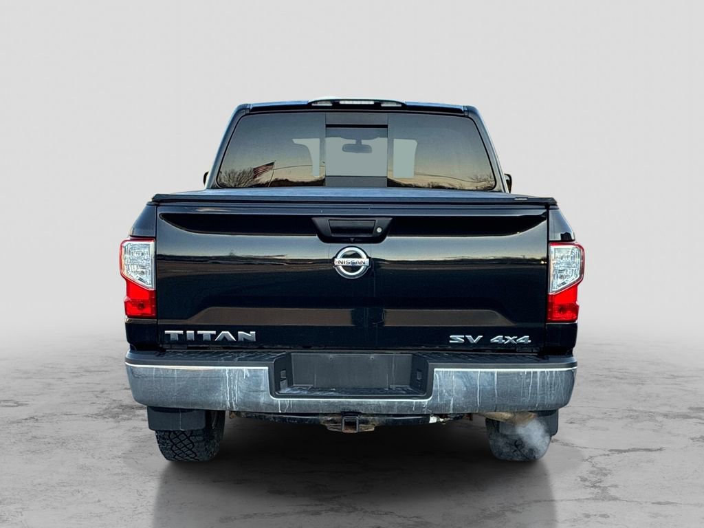 Used 2019 Nissan Titan SV image 6