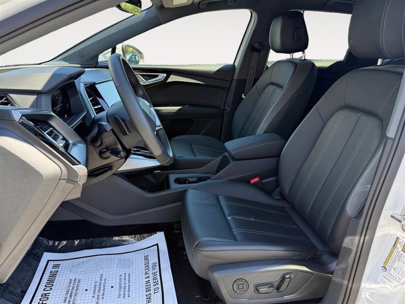 Used 2024 Audi Q4 e-tron Premium Plus w/ Premium Plus image 10