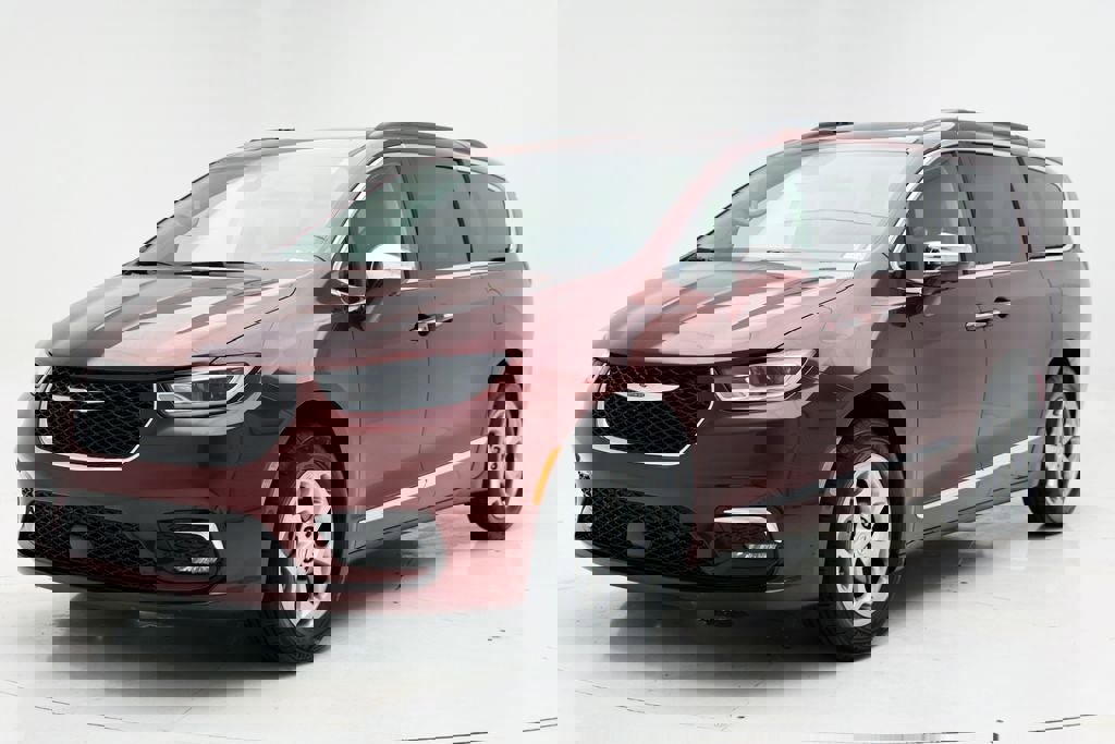 Used 2022 Chrysler Pacifica Limited video 2