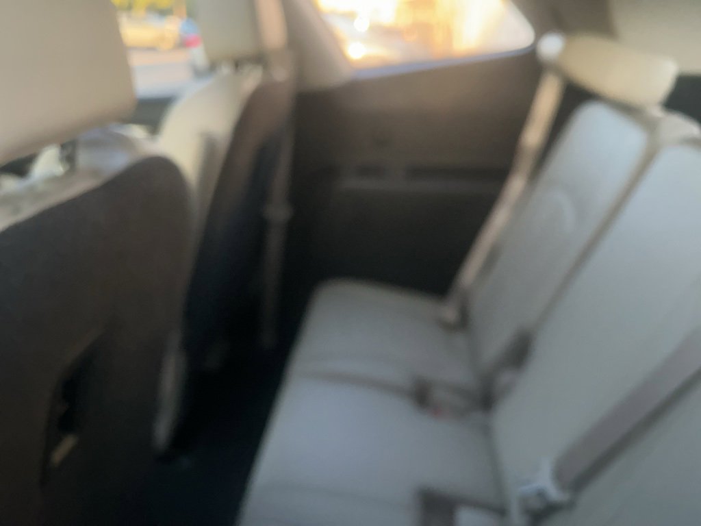 Used 2019 Buick Enclave Essence image 9