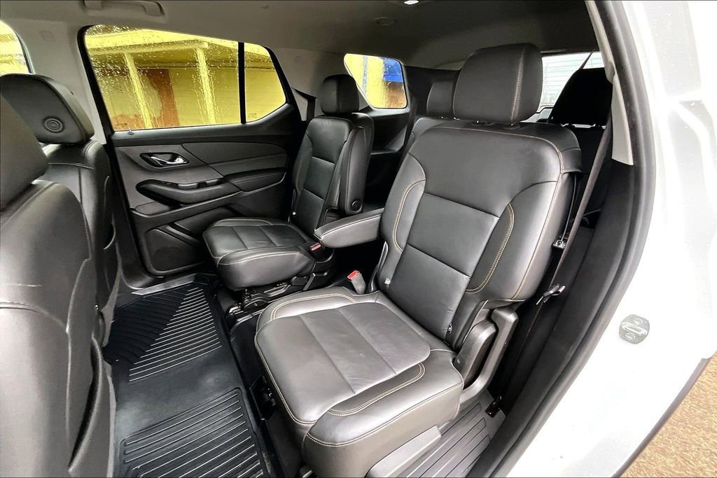 Used 2021 Chevrolet Traverse LT w/ LT Premium Package image 21