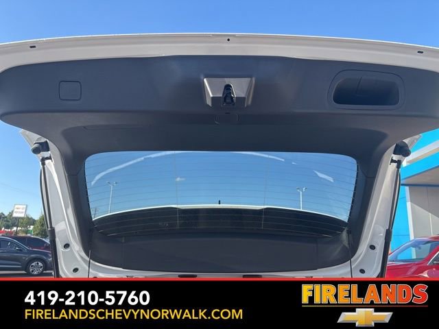 New 2025 Chevrolet Trax LT w/ Sunroof Package image 40