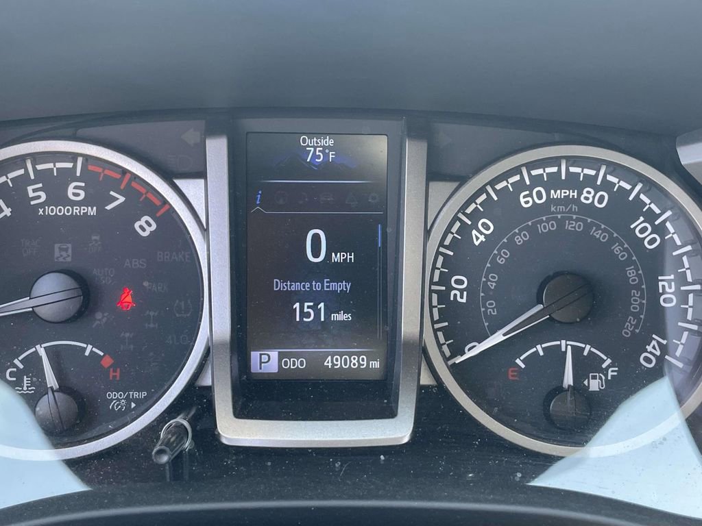 Used 2022 Toyota Tacoma SR5 w/ Trail Edition AWD/4WD image 33