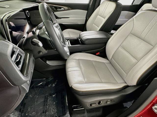 Used 2025 Chevrolet Traverse High Country w/ LPO, Floor Liner Package FWD image 9
