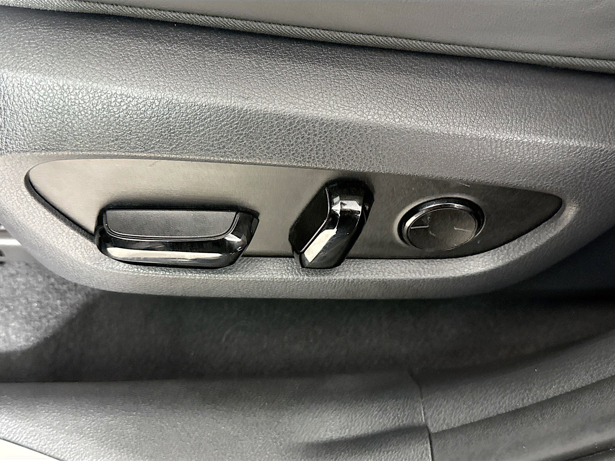 Used 2024 Lexus NX 250 FWD w/ Cold Area Package image 24